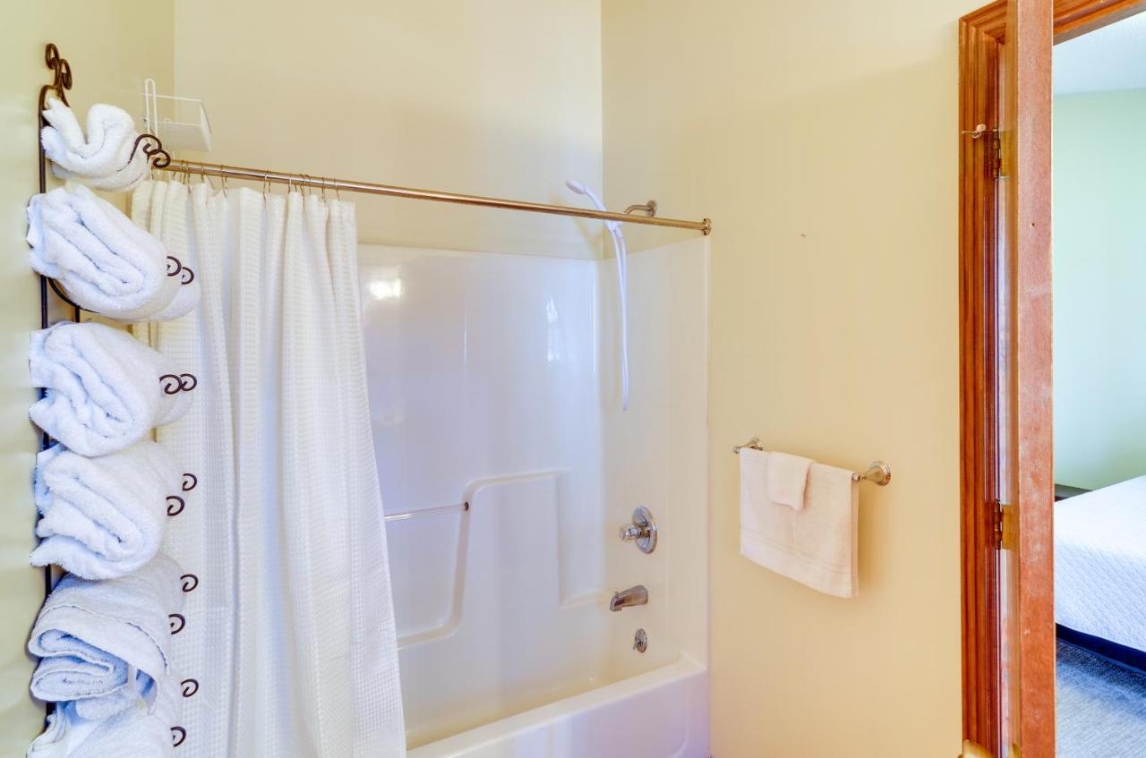 Burnside Resort Cabin With Hot Tub And Outdoor Spots! Extérieur photo