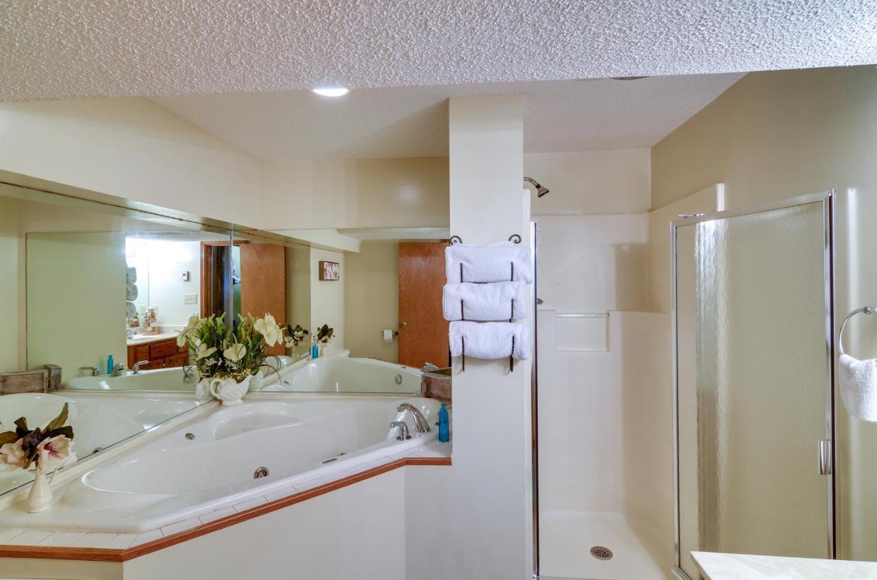Burnside Resort Cabin With Hot Tub And Outdoor Spots! Extérieur photo